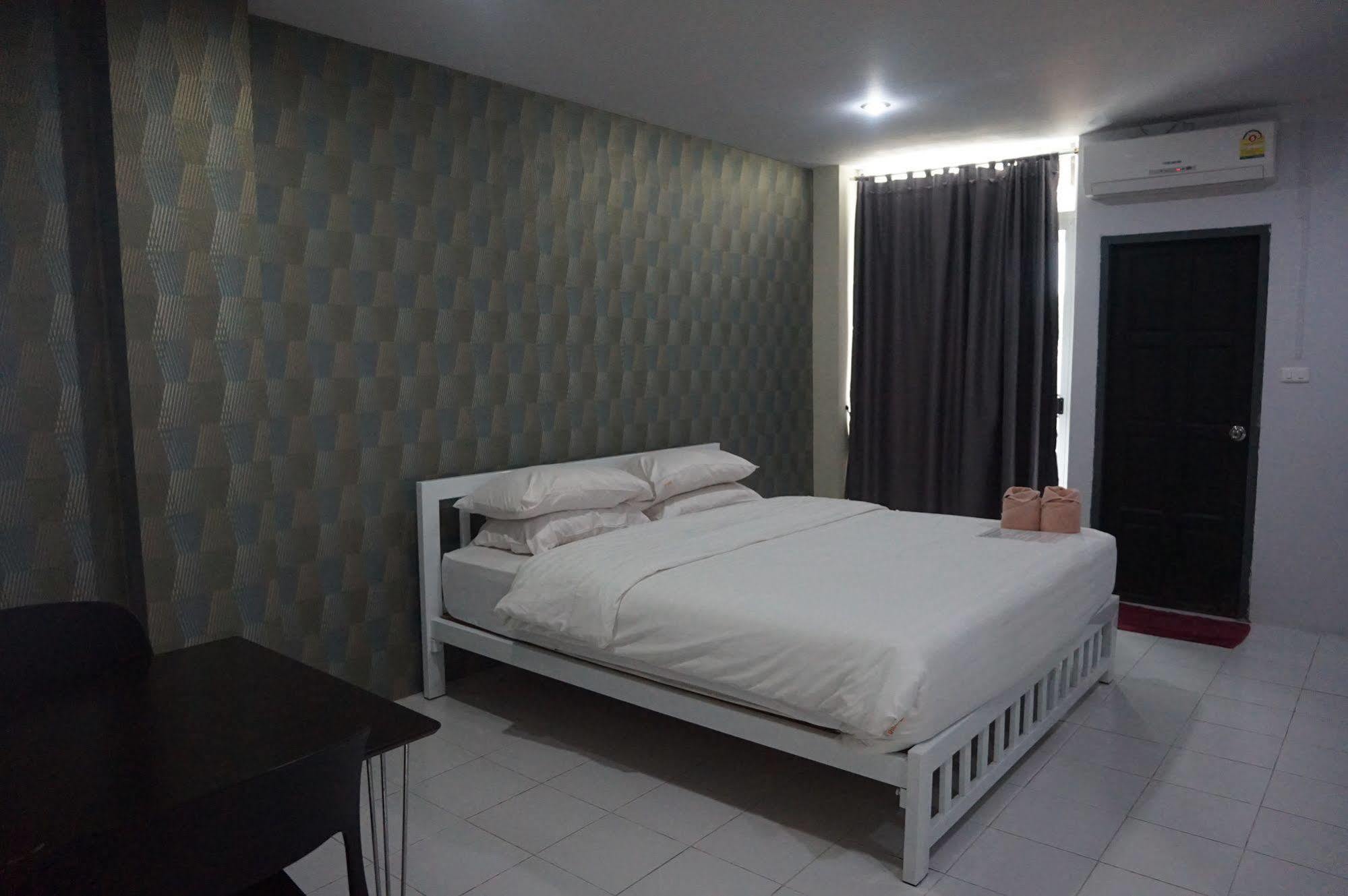 The One Phetchabun Aparthotel Exterior photo